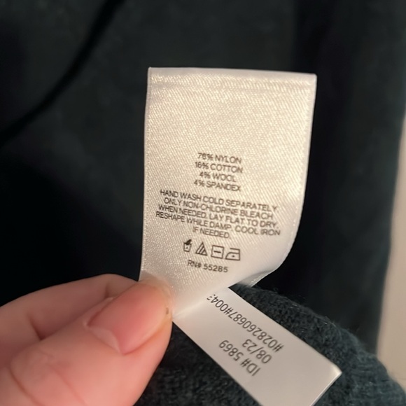 Express Sweater - Picture 4 of 5